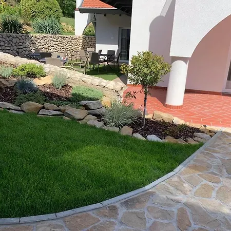 Pahok Apartmanhaz * Alsópáhok
